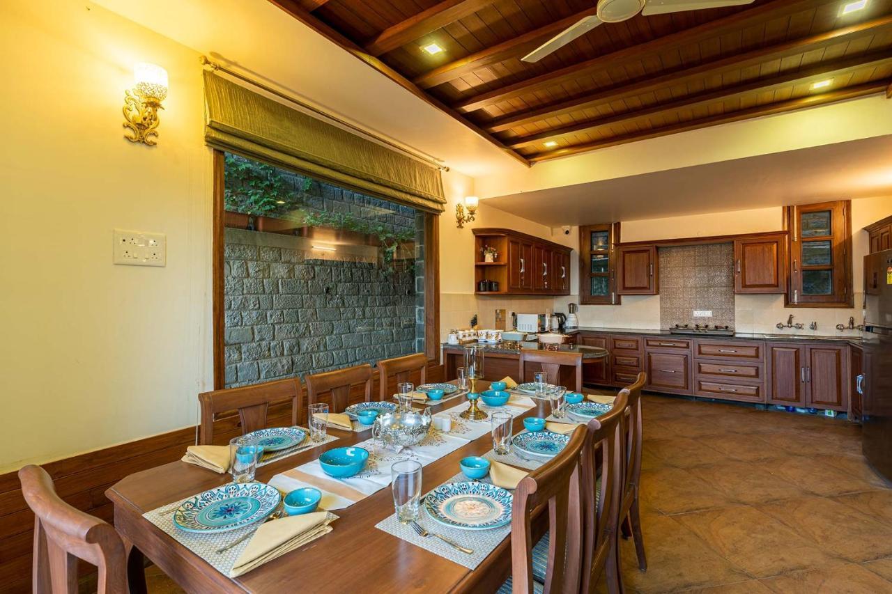 Stayvista At Floradale W Jacuzzi & Wood-Fire Pizza Kasauli Exterior photo